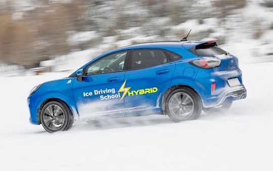 Gallery Ice Driving School - J11a1723 Teo Trabucchi R - 15/27