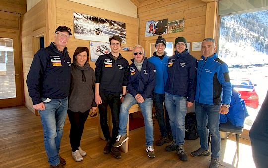 Gallery Ex F1 driver Eddie Irvine in Livigno - Img 2953 - 2/4